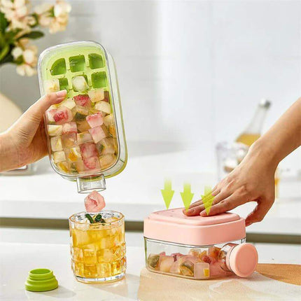 Ice Cube Tray With Straw making colorful ice cubes into a glass with a stylish design and spill-proof lid.